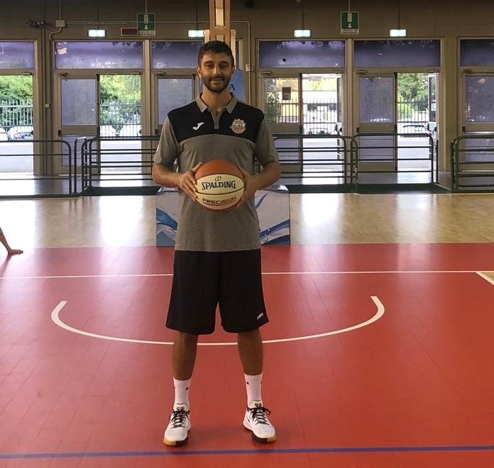 Seba Vico nominato capitano A lui la fascia del Basketball 