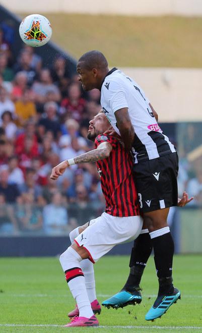 Milan ko a Udine, decide un colpo di testa di Becao 