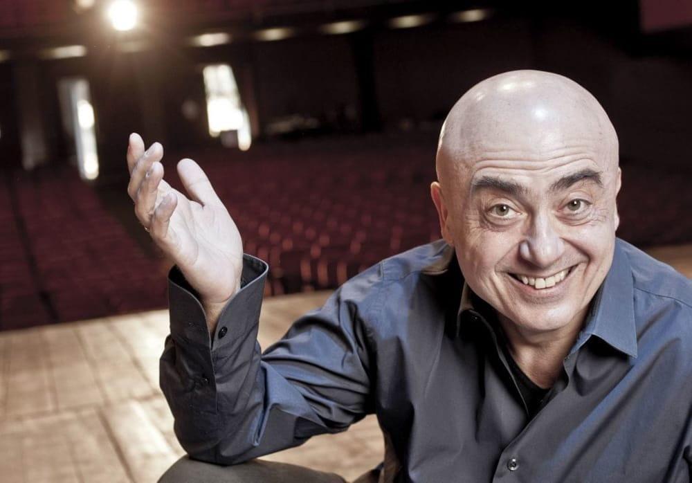 Modena, si ride con Paolo Cevoli e le sue “Lezioni di marketing” 