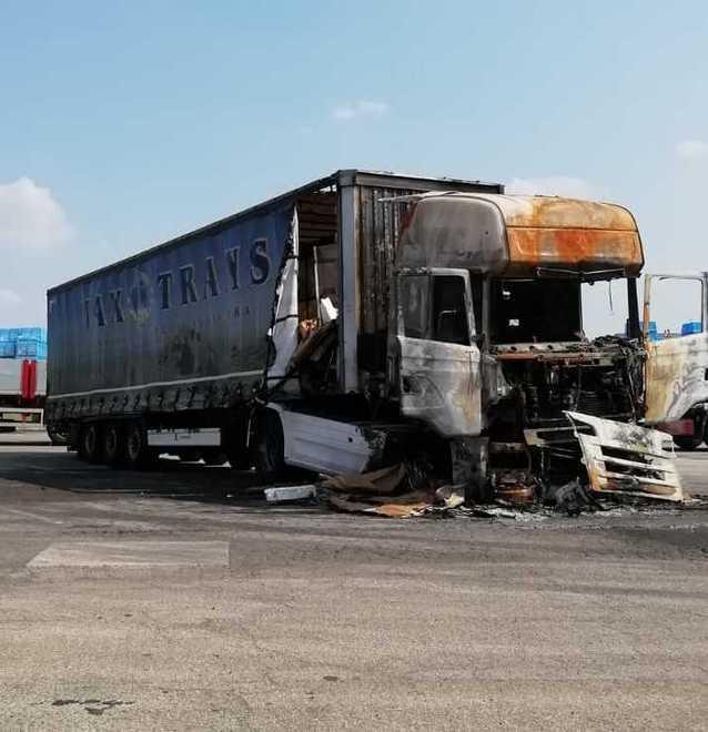 La protesta «Il tir polacco bruciato è ancora lì»