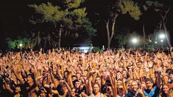 Un'immagine di festa dell'estate rosignanese (foto d'archivio)