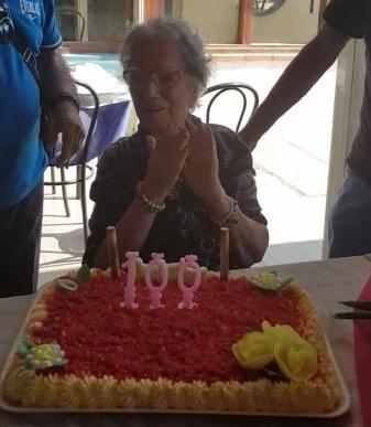 Cento candeline per Italia Grande festa con figli e nipoti