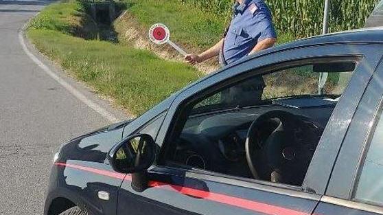 Droga prima di guidare Due giovani nei guai