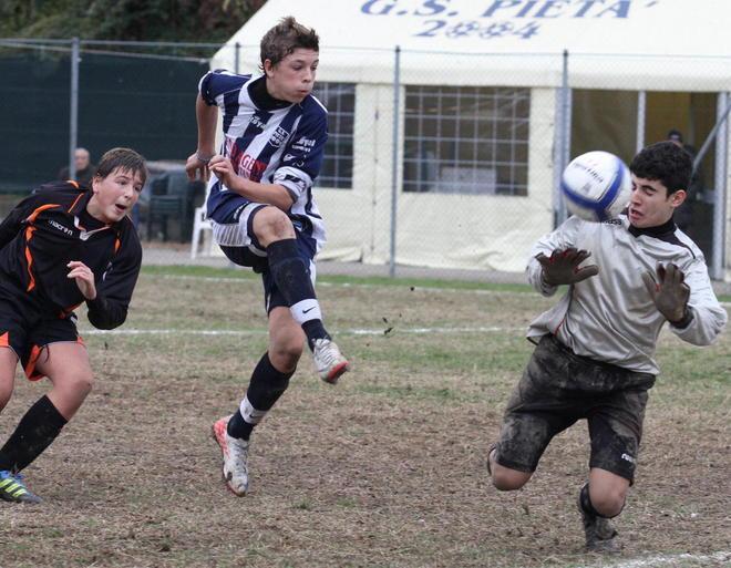 Il Santa Lucia asfalta l’Atletico Lucca 