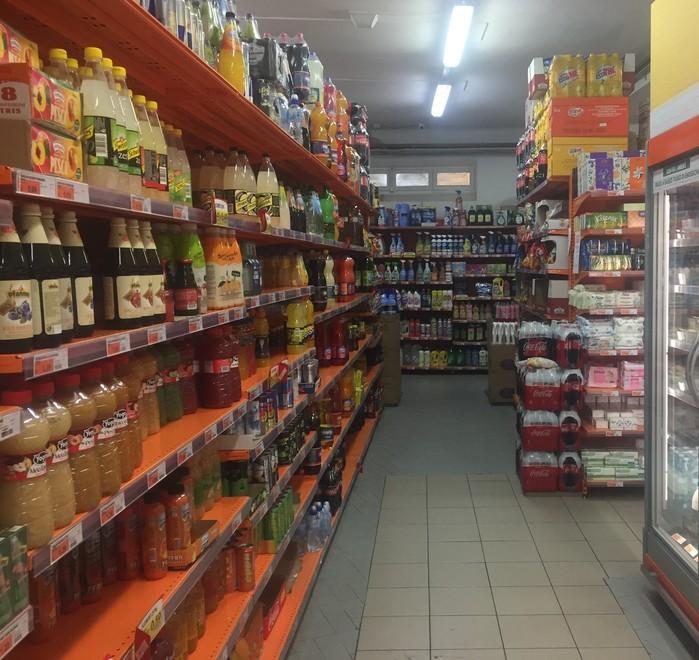 Sorpresa A Rubare Alla Ekom D Un Pugno Alla Commessa Denunciata Il 