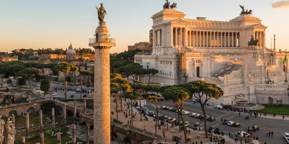 Colonna Traiana, tre incontri: si parte stasera da Carrara