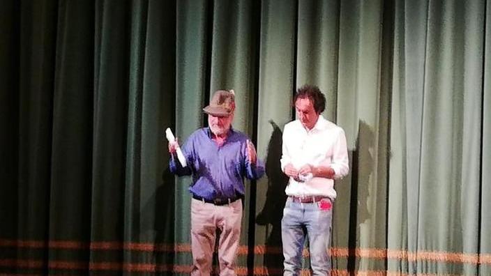 Serata di solidarietà a teatro per l’Associazione Alpini