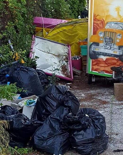 La discarica delle giostre