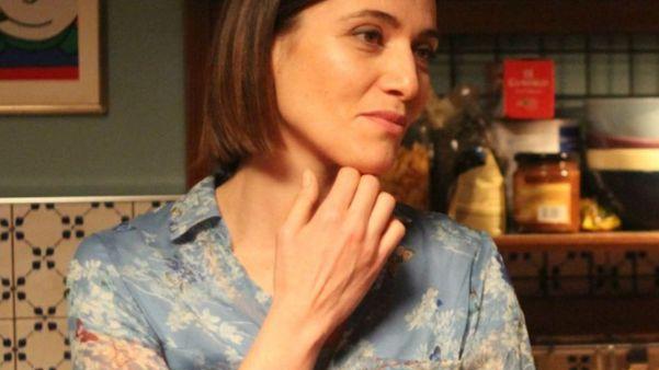 “Genitori quasi perfetti” La regista Chiossone e la fatica di educare i figli