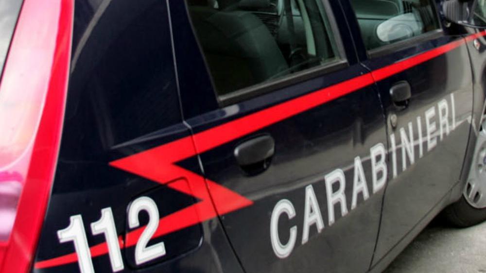 Fiorano, picchia la moglie per strada: arrestato