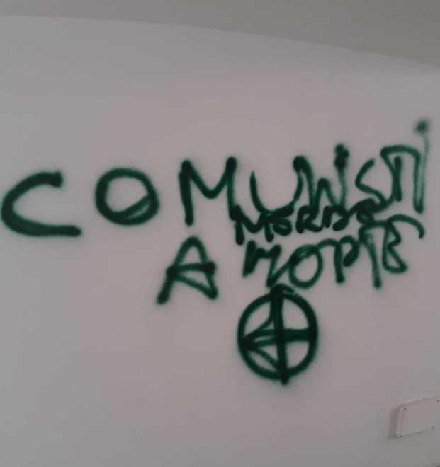 Scritte minacciose, per gli esponenti del Pd scatta la protezione 