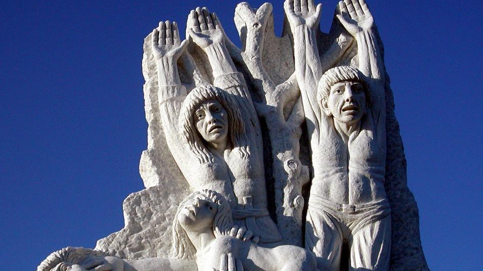 «No ai soldi tedeschi per il monumento della strage»
