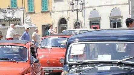 Antichità e auto d’epoca protagoniste a Fornoli