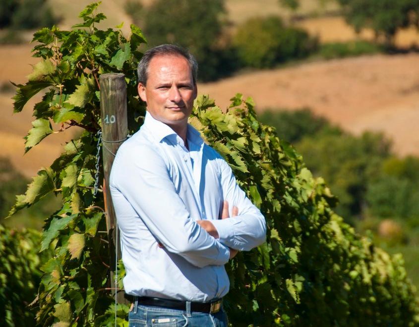 Dalle consulenze di alta finanza a quel vino che va dritto al cuore