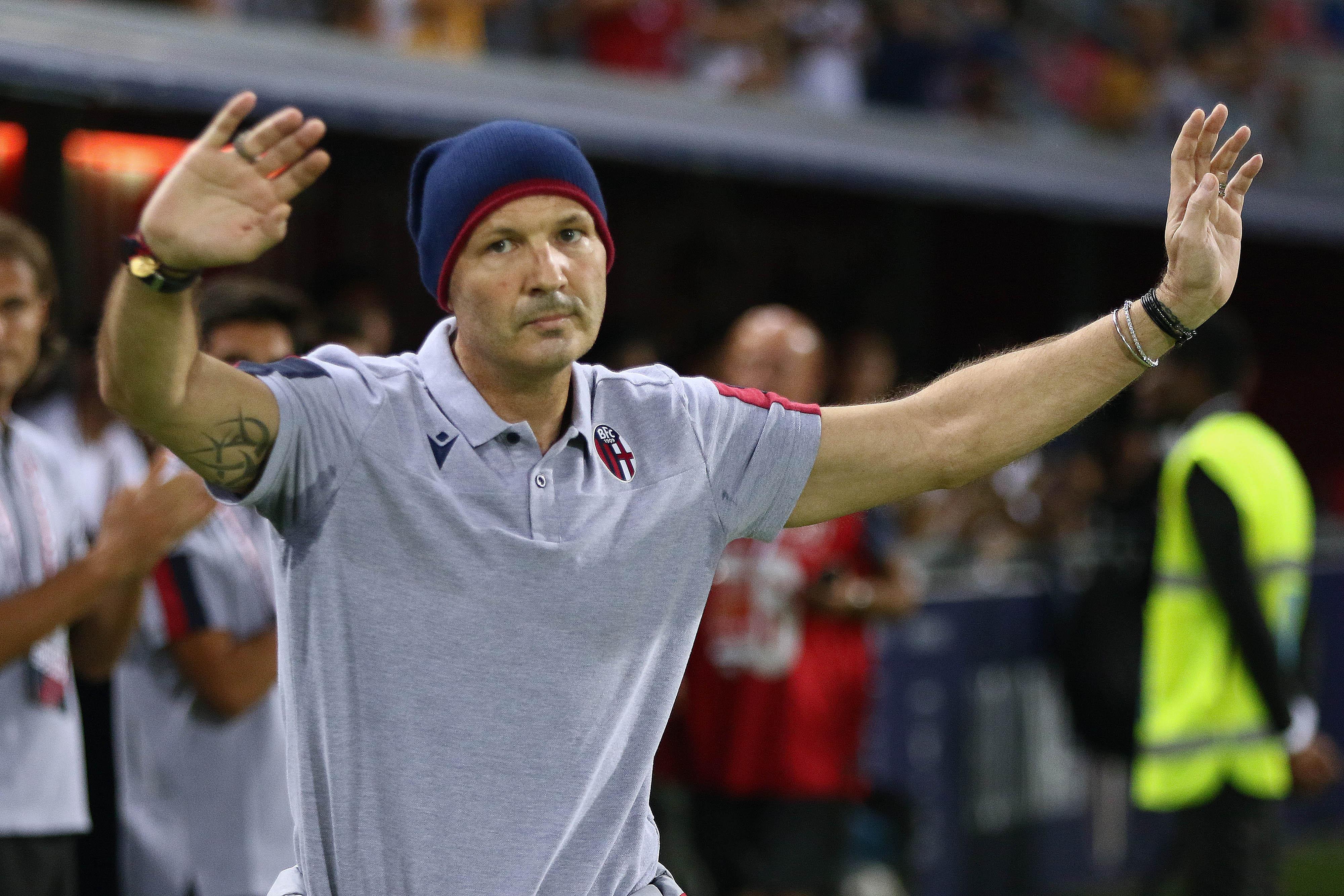 Derby, per Mihajlovic c’è l’ovazione di tutti i tifosi 