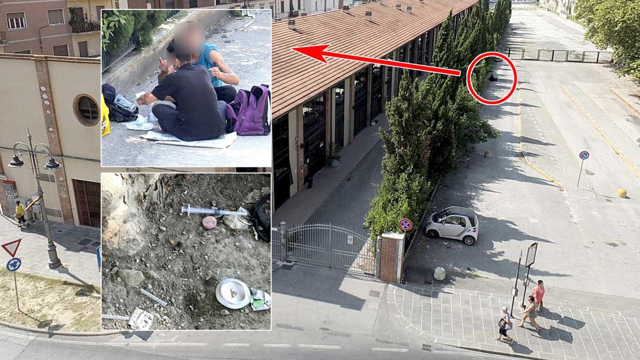 La vergogna di Pisa: si bucano per strada in pieno centro sotto gli occhi dei turisti