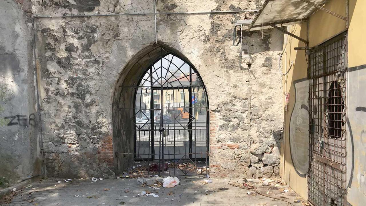 Si drograno in centro, uno schiaffo (anche) alla storia della città e del suo trammino