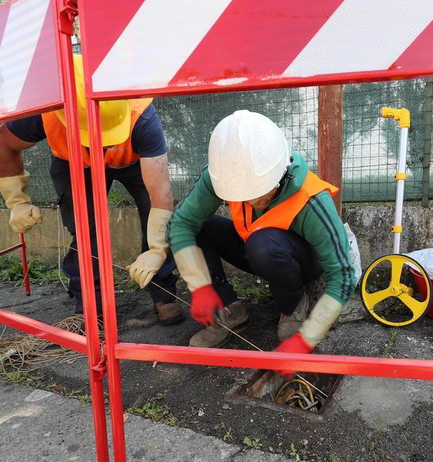 Internet veloce: 9 anni per la fibra, ma case e ditte restano escluse 
