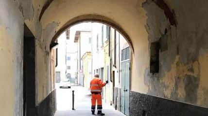 Luci e opere d’arte nei chiassi per rigenerare il centro storico