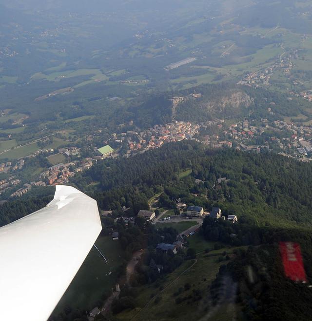 Con l'aliante in volo su Pavullo: «Che frastuono infernale l’aria contro la carlinga ma ne è valsa la pena» 
