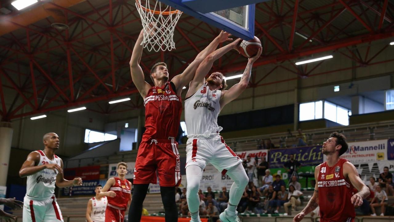 La Grissin Bon batte Pesaro in finale e si aggiudica il Torneo di San Sepolcro