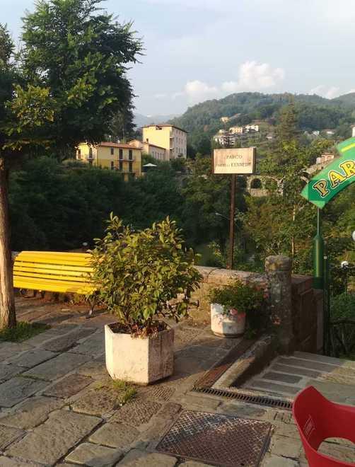 Anziano si addormenta e cade dal muretto: ricoverato a Cisanello