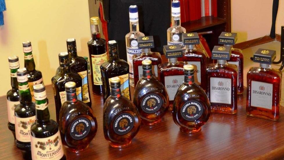 Ruba dalla Coop 20 bottiglie di liquore: arrestato quarantenne