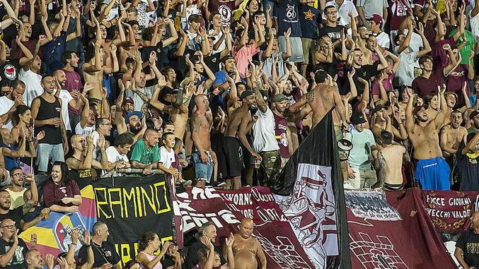 E alla fine la Curva Nord incita la squadra