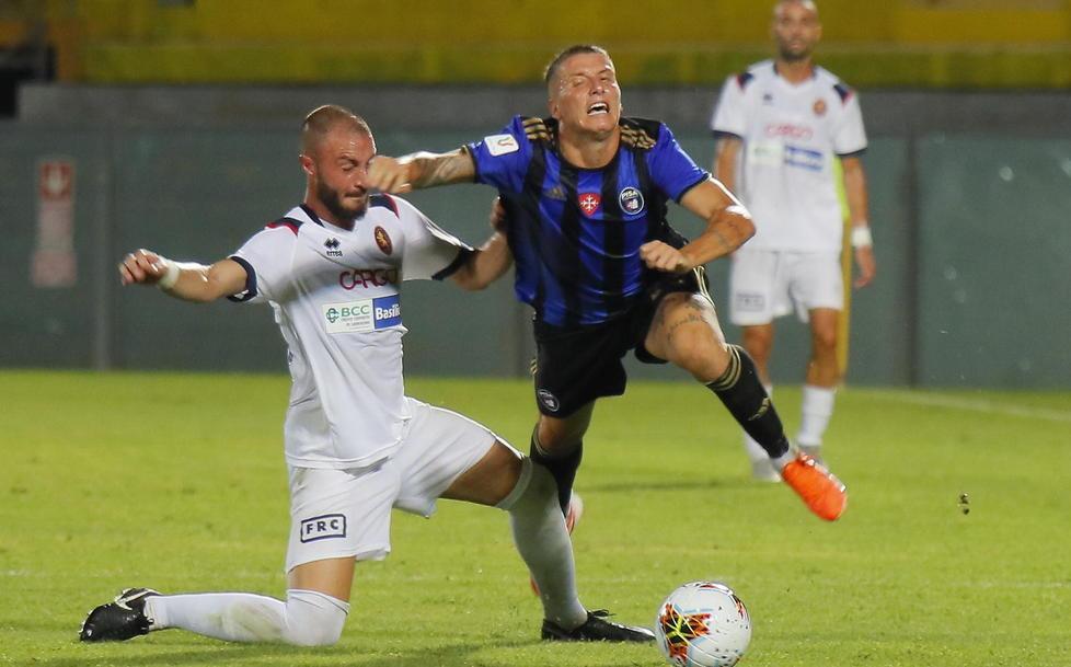 Juve Stabia-Pisa, scontro diretto al Menti Fra i nerazzurri torna Davide Di Quinzio 