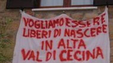 Le associazioni e i cittadini in piazza contro i tagli Asl