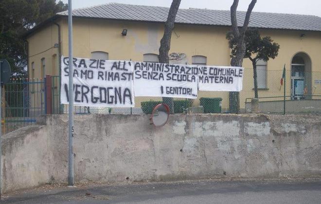Materna chiusa faccia a faccia sindaco-genitori 
