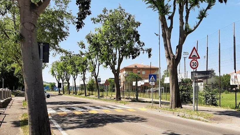 Un semaforo per la sicurezza del passaggio pedonale