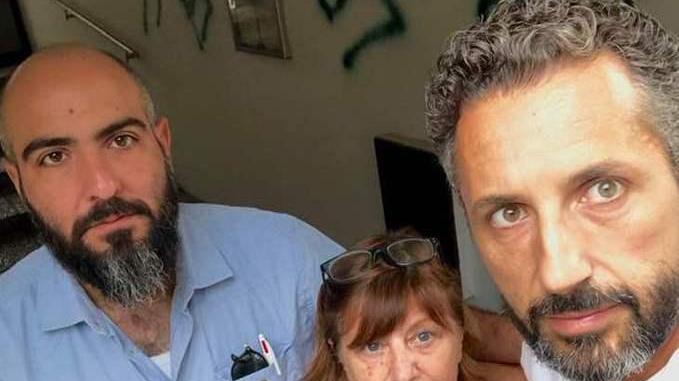 Scritte minacciose, protetto il dem Costa