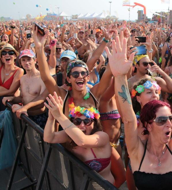 Gli operatori turistici: «E adesso altri eventi come il Jova Beach Party» 