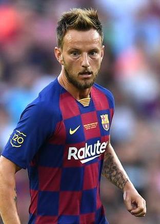 Juve, idea Jerome Boateng. Bernardeschi per Rakitic? 