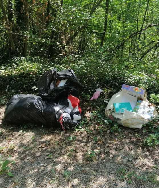 Rifiuti abbandonati, scattano le sanzioni