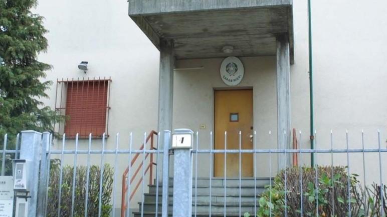 Botte ai carabinieri, scarcerato il ventenne
