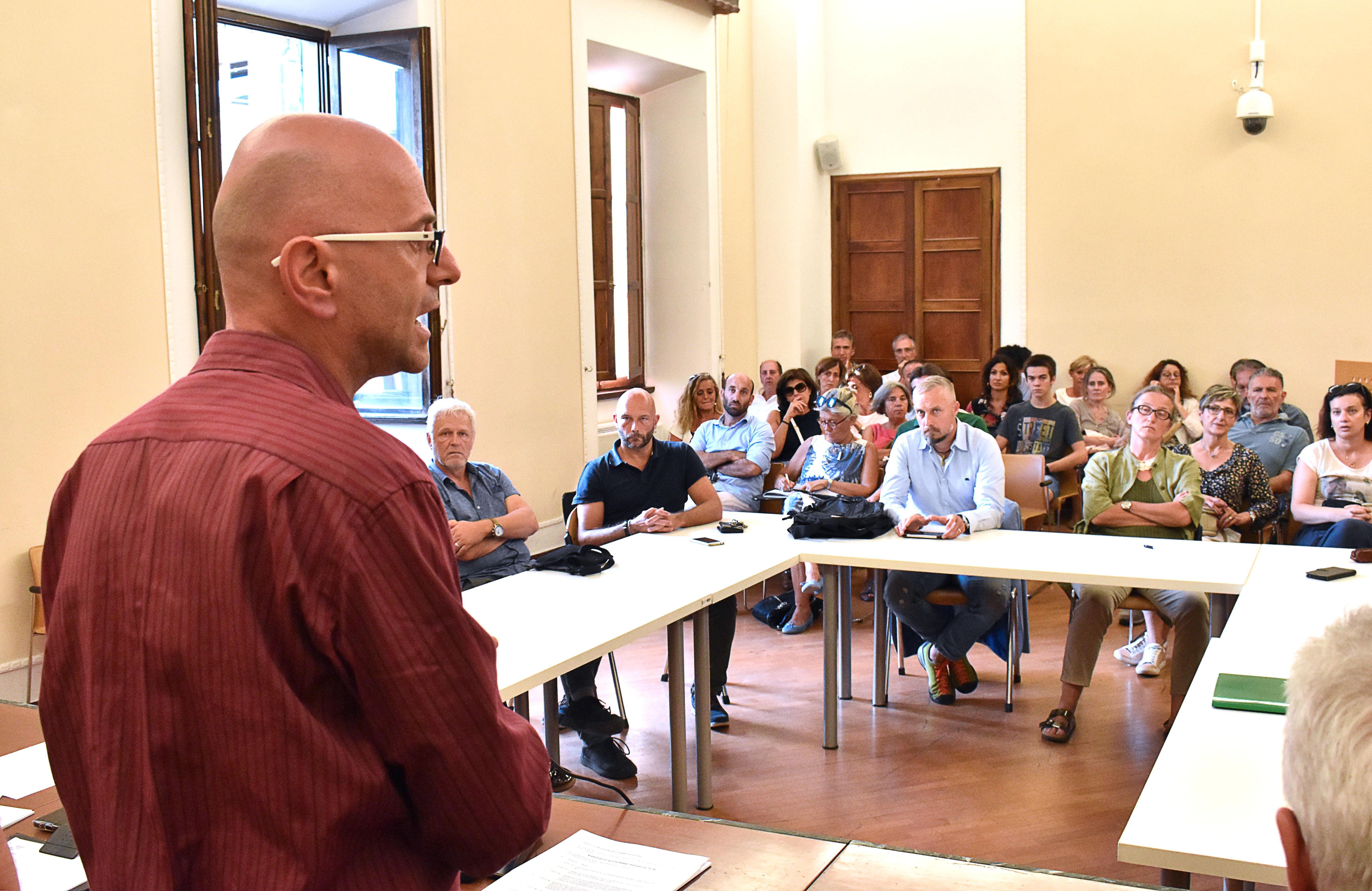 L'incontro del presidente Marmo con genitori e studenti dell'istituto Einaudi