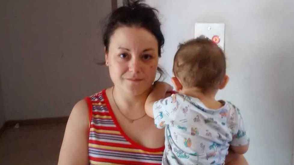 Madre col figlio di un anno bloccati dentro l’ascensore