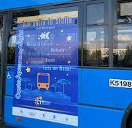 2.500 biglietti, 5.000 corse: va forte il “bus sotto le stelle” 