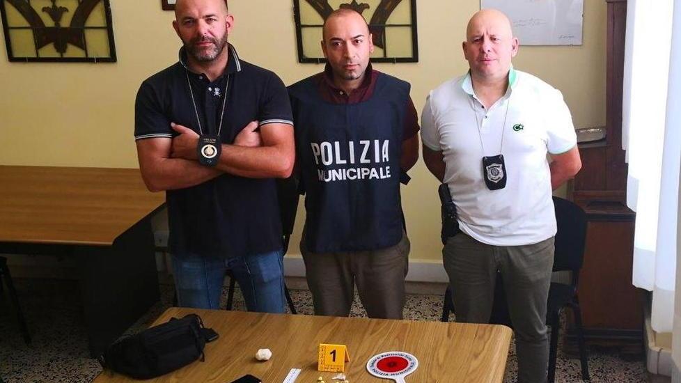 Un richiedente asilo arrestato per spaccio