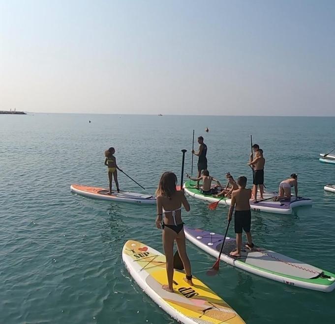I ragazzi del Summercamp in visita al Quarto Stormo 