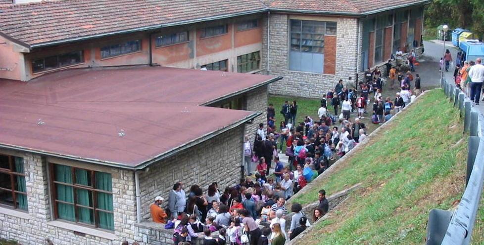 Mancano ancora 35 insegnanti lezioni al via con orario ridotto 