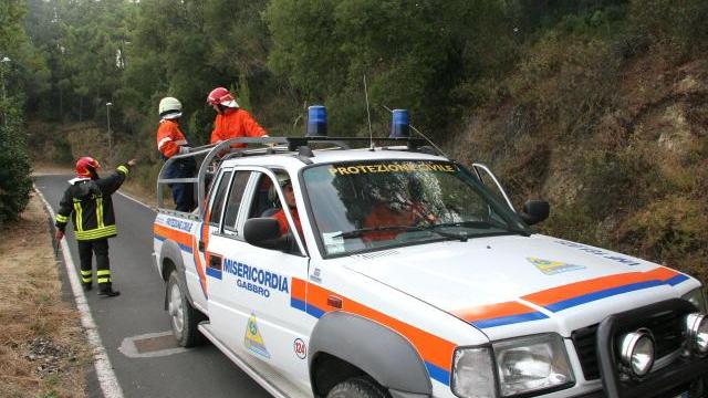 Incidente durante l’esercitazione: parà feriti salvati dai volontari
