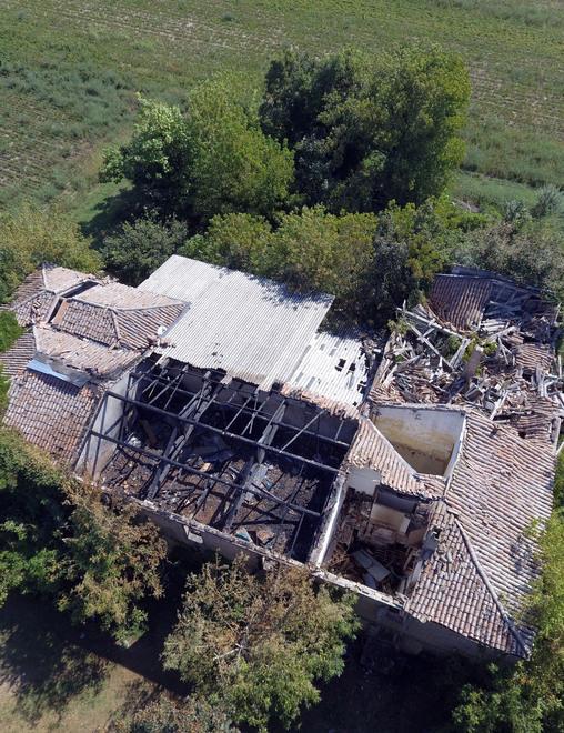 Uccisa e data alle fiamme nel casolare. Fermato l’ex, fuggiva verso la Francia 