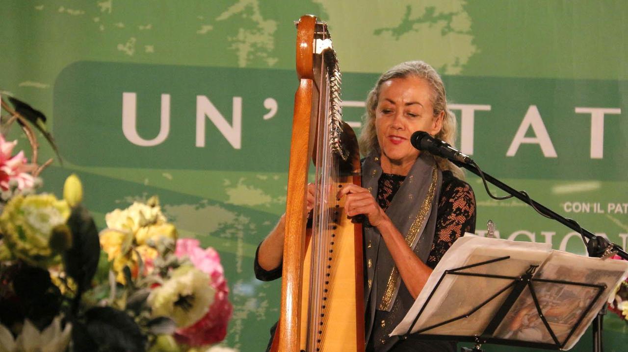 Antonella Natangelo (arpista, soprano, compositrice)