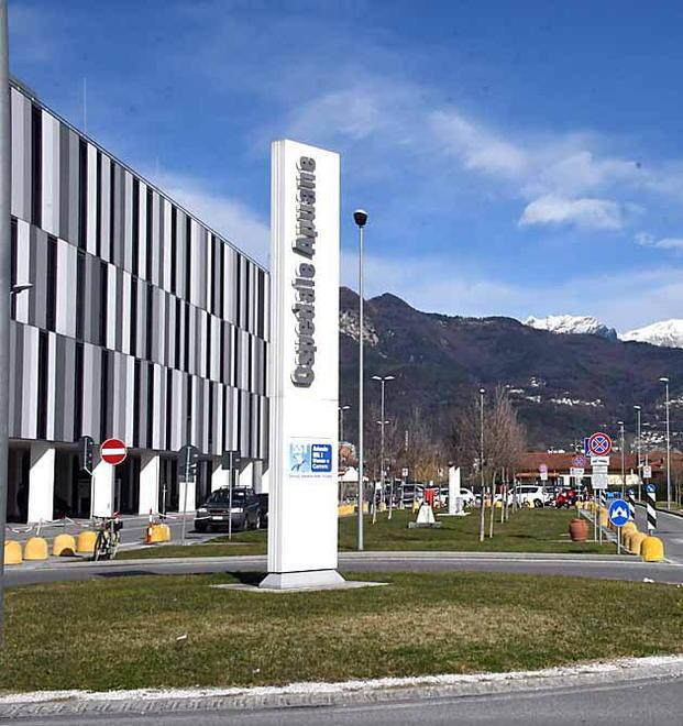 L'ingresso dell'ospedale di Massa