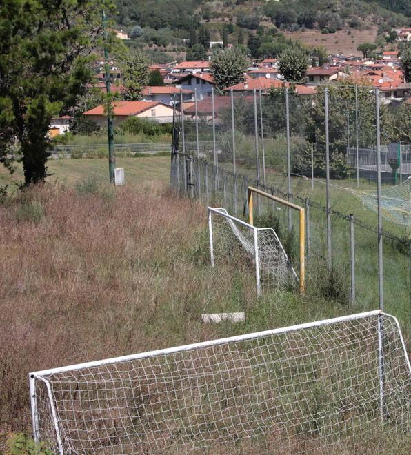 Cento giovani calciatori di Stiava rischiano di non avere un campo 