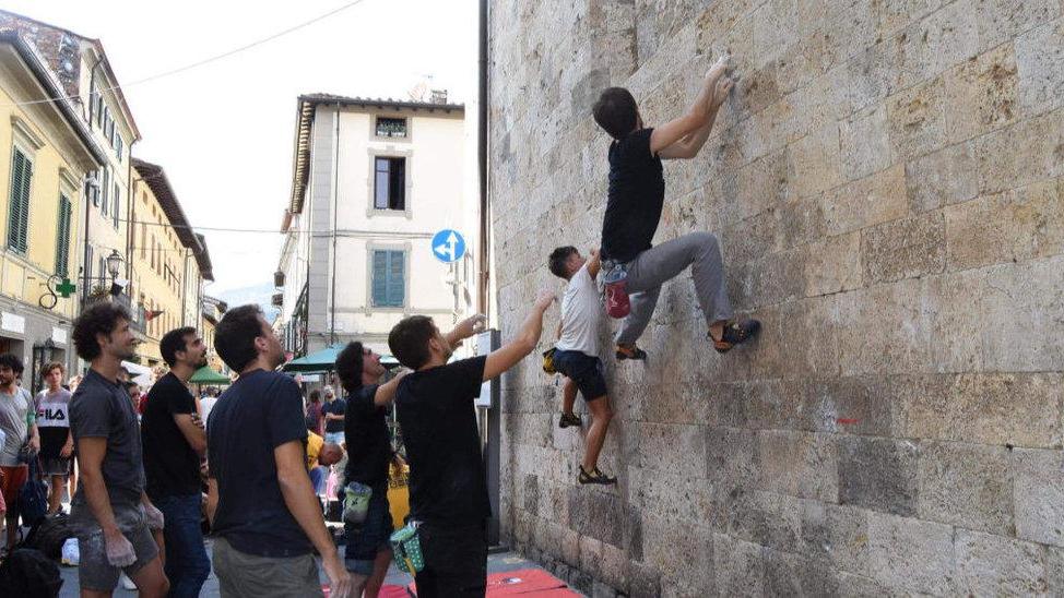 Le colline di Camaiore saranno invase dagli arrampicatori