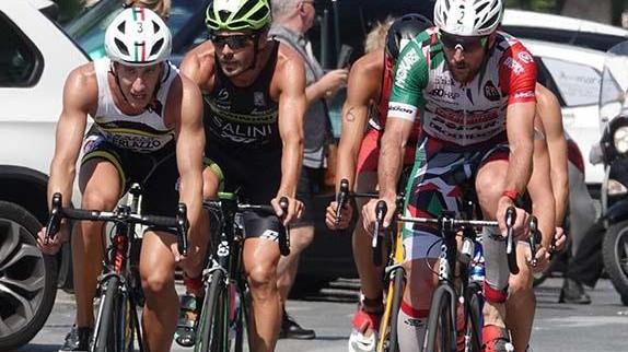 Viareggio regina del triathlon domenica sfida internazionale